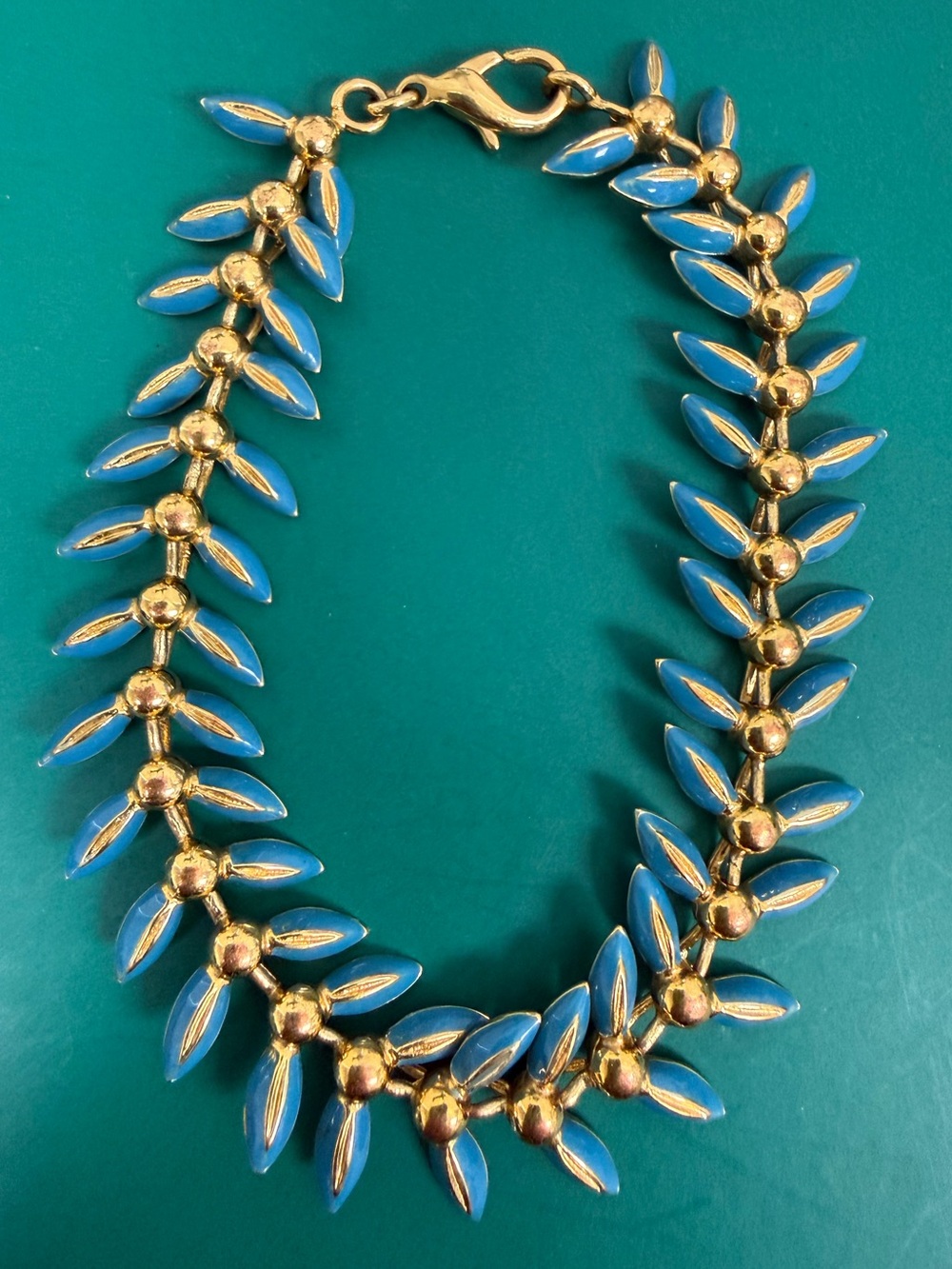 Vintage Trifari bracelet Gold & Blue Leaf-Link - Women Jewelry 7”